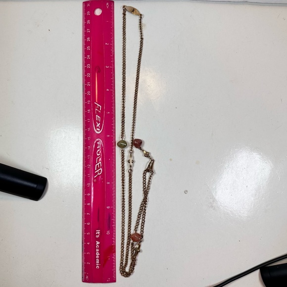 Vintage Sarah Coventry gold tone 16” chain with bead accents & 1 1/2” y drop - Picture 4 of 7